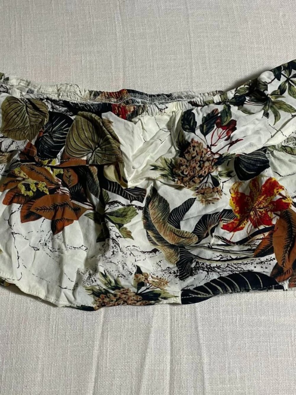 Womens Emery Rose White Off the Shoulder Floral Top (Size XL)